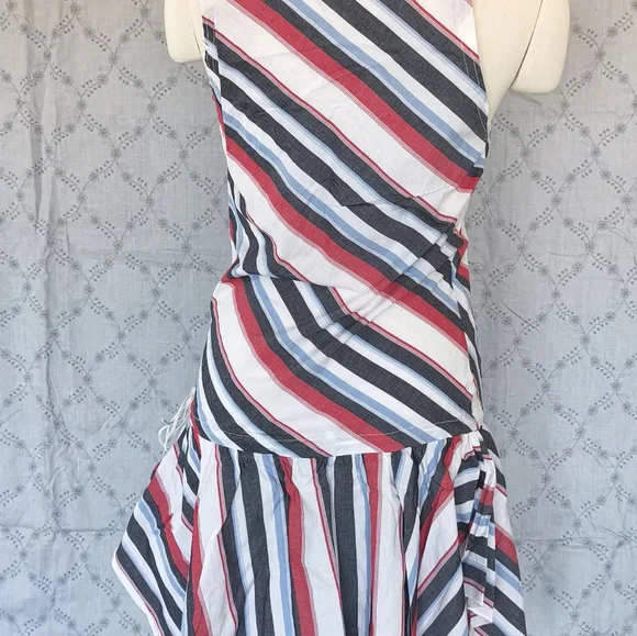 Dress - Picture 5 of 8